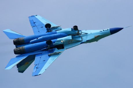 Pues eso, en este hilo pretendo deleitaros como amantes de los aviones de combate que sois muchos, con 71