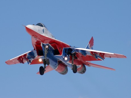 Pues eso, en este hilo pretendo deleitaros como amantes de los aviones de combate que sois muchos, con 91