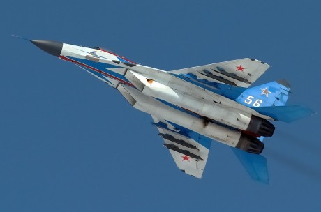 Pues eso, en este hilo pretendo deleitaros como amantes de los aviones de combate que sois muchos, con 102
