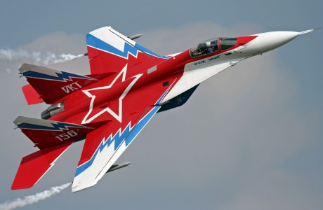 Pues eso, en este hilo pretendo deleitaros como amantes de los aviones de combate que sois muchos, con 142