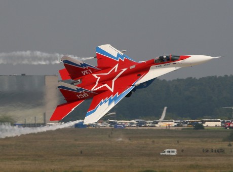 Pues eso, en este hilo pretendo deleitaros como amantes de los aviones de combate que sois muchos, con 151