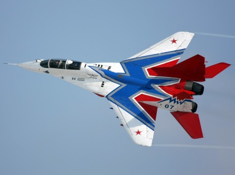 Pues eso, en este hilo pretendo deleitaros como amantes de los aviones de combate que sois muchos, con 172