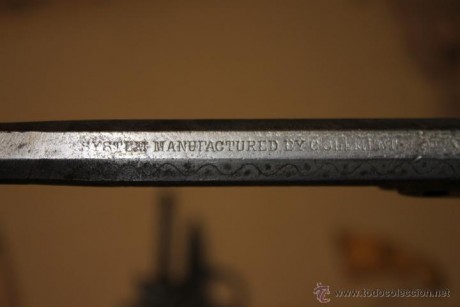Hola este revolver fue comprado  por un amigo,  es un  COLT NAVY FABRICADO EN BELGICA ( Lieja) en la segunda 11