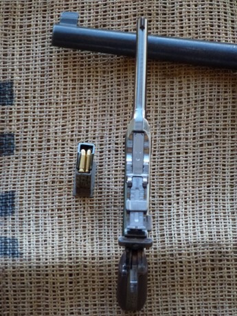Hola.
Vendo esta preciosa miniatura en metal de la famosa pistola Mauser M-712, la miniatura esta muy 20