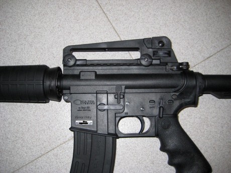 ¿Alguien la tiene o la ha probado?


 http://www.chiappafirearms.com/product/772 


Le estoy 122