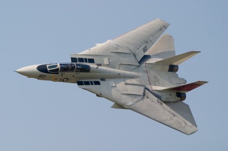 Pues eso, en este hilo pretendo deleitaros como amantes de los aviones de combate que sois muchos, con 111