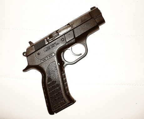 Hola,he abierto este hilo para que todos aquellos que tengais armas Españolas,podais lucirlas aqui con 91