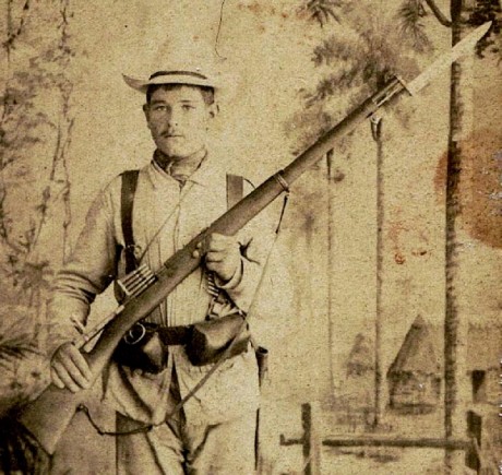 Hace unos días encontré por casualidad en una web extranjera un arma a la venta que hacía muchos años 60