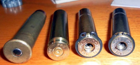 He estado buscando y no encuentro vainas ni matrices para el 11mm español reformado, he encontrado matrices 32