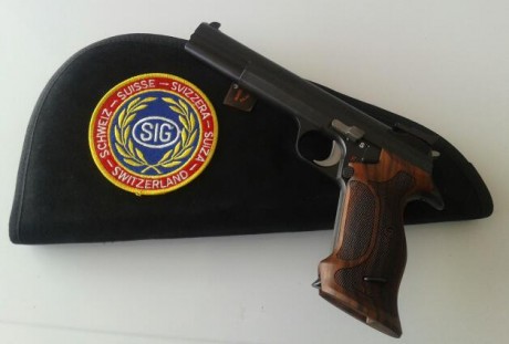 Sin lugar a dudas la pistola 9mm mas precisa de todos los tiempos es la SIG P210. Es imbatible en precisión 141