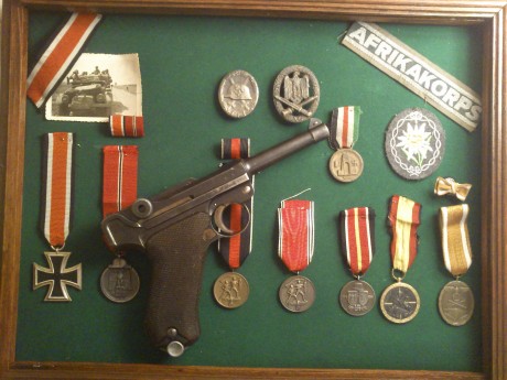 Hola a todos, os presento por fin mi primera P 08! 
Se trata de una Mauser S/42 " codigo G", 31