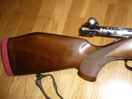 Pues lo dicho vendo rifle Sauer 90 calibre 30-06 , con bases apel, puntos de mira de fibra optica Williams, 71