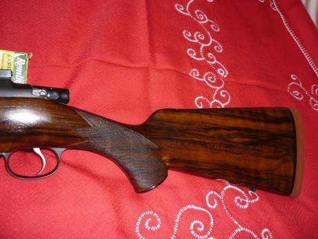 Vendo exclusivo rifle personalizado por Godoy CZ 550 magnum calibre 375 hollan&holland con maderas 12