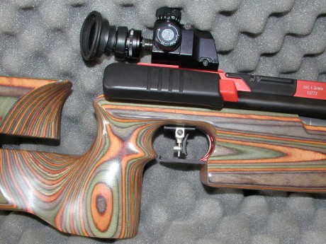 !!! REBAJADA !!!  Hola a todos, Vendo esta estupensa carabina de alta competicion " STEYR MANNLICHER 11