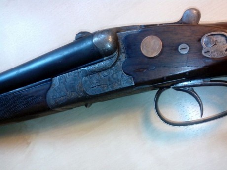 Hola, os comento un poco, dispongo de un arma, a la que en su dia se desprecndio un trocito de madera 02