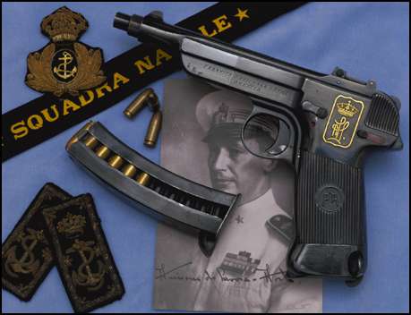 Hace unos días encontré por casualidad en una web extranjera un arma a la venta que hacía muchos años 150