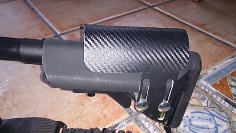 Alguna idea sobre cómo hacer una carrillera para este culatin?? 

Yo estoy pensando en kydex para la propia 92