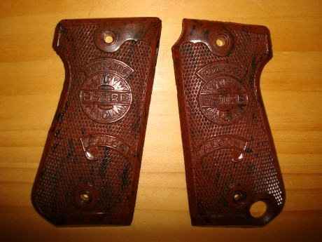  DSC06060.JPG 

Cachas para Astra 4000 , 30€ con envio. 01