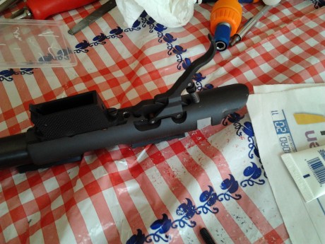 A ver si me podeis ayudar.

Yo tiro siempre a 100 mts tendido tipo mini  F-class. Uso una CZ 452 varmint.
El 40