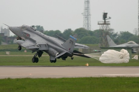 Pues eso, en este hilo pretendo deleitaros como amantes de los aviones de combate que sois muchos, con 11