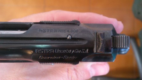Vendo Pistola Astra Modelo 4000 del calibre 9 corto para guiar con Licencia Tipo A o B. El arma está en 10