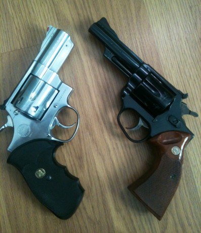 Hola a todos, busco revolver ASTRA TERMINATOR calibre 44 Magnum en buen estado para guiarlo en A, si alguien 10