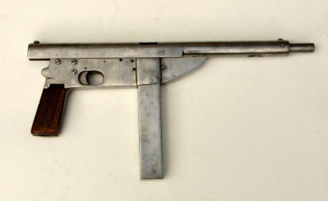 Hace unos días encontré por casualidad en una web extranjera un arma a la venta que hacía muchos años 170