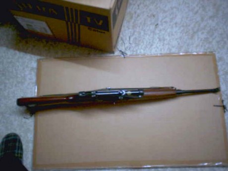 Vendo  carabina ERMA M1, practicamente nueva (solo habrá disparado unos 400 cartuchos ) calibre 22LR  01