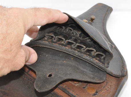 Hace unos días encontré por casualidad en una web extranjera un arma a la venta que hacía muchos años 52