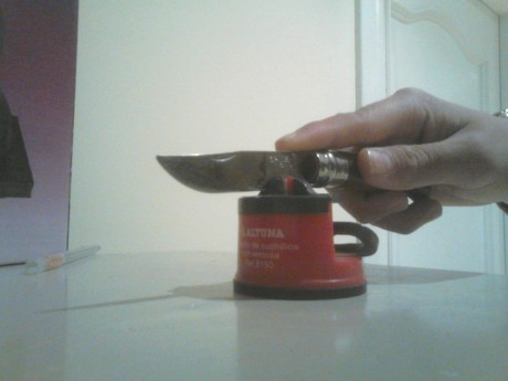 Mi primera Opinel fue una Nº8 que por casualidad me encontré tirada en el campo, llena de barro y medio 120