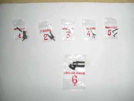 Foto  1.-  Martillo con eje:  25€
Foto  2.-  Fiador:  20 €
Foto  3.-  Interruptor automatismo:  15 €
Foto 00