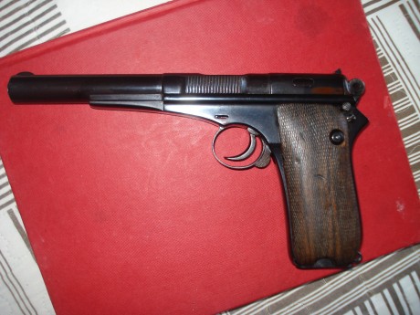 Hola,he abierto este hilo para que todos aquellos que tengais armas Españolas,podais lucirlas aqui con 90