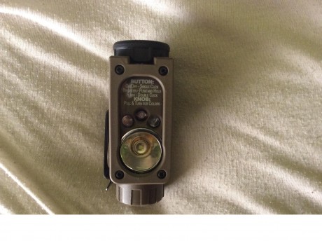 a todos

 vendo esta mini linterna tactica, nueva, sin golpe o fallo alguno, dispone de un led blanco 01