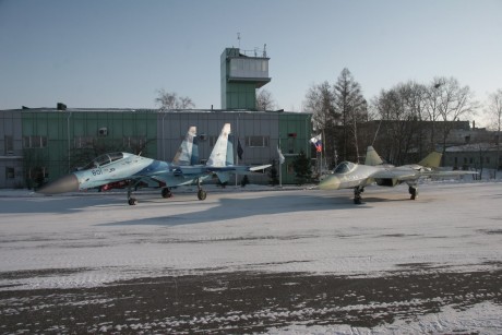 El avión que reemplazará al Mig-29 Fulcrum y Su-27 Flanker y sus variantes? Para empezar es un Sukhoi, 120