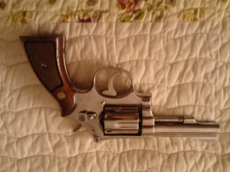 Buenas. Por cambio de modalidad pongo en venta mis armas 
Walther gsp expert comprada en 2012 , en muy 00