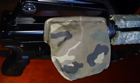 Un trozo de alambre... Un poco de tela... Un alicates y una máquina de coser o aguja.. 10