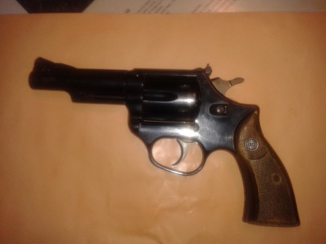 Recientemente he adquirido un revolver Astra .38 de 4 pulgadas y he pensado en restaurarlo ya que las 00