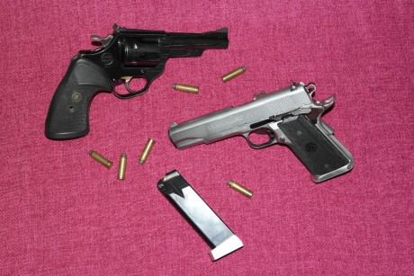 Hola,he abierto este hilo para que todos aquellos que tengais armas Españolas,podais lucirlas aqui con 70