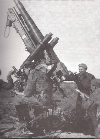 Nota, parece que lo hemos iderntificado . ahora buscamos fotos o dibujosd de las pieza de artilleria Krupp 91