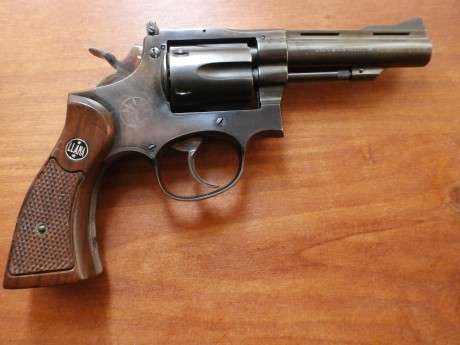 Hola,he abierto este hilo para que todos aquellos que tengais armas Españolas,podais lucirlas aqui con 80