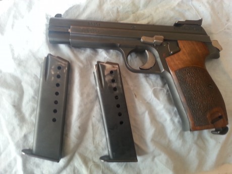 Sin lugar a dudas la pistola 9mm mas precisa de todos los tiempos es la SIG P210. Es imbatible en precisión 110