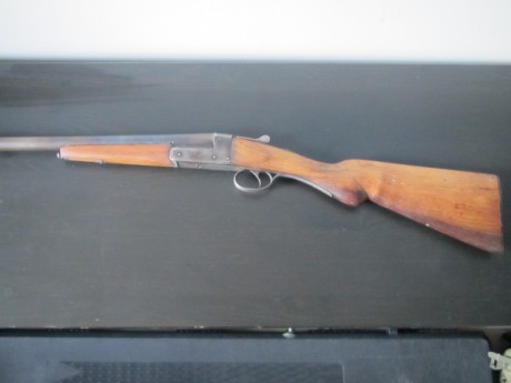 Escopeta monotiro Damián Bengoa del calibre 16. Según marcaje es de 1928. Madera esta al aceite de linaza. 01