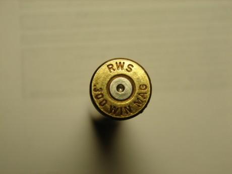 Hola a todos quien me puede decir cargas con datos para este calibre y pólvora. Quiero cargar puntas de 60