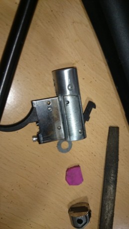 Bueno, os pongo mi sistema de amortiguacion con casette de gatillo flotante que he instalado en la cometa. 01