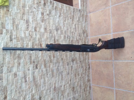 HOLA VENDO BERETTA XPLOR A400 UNICO CON KICK OFF, la escopeta esta como nueva no tiene ni 50 tiros, se 02