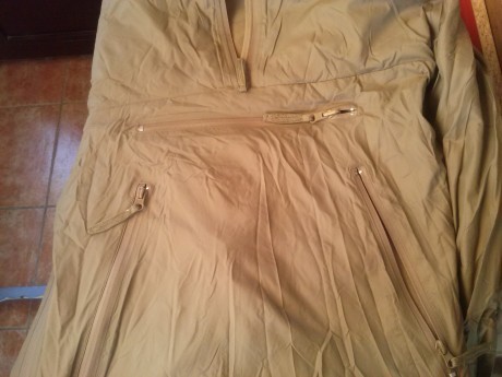 Vendo esta chaqueta termica  nueva, nunca la he usado ,de nueva  dotacion en el  ejercito ingles.
Dispone 11