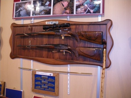 La verdad es que yo no se si podre ir aunque haria todo lo posible, pero podriamos organizar una kedada 70