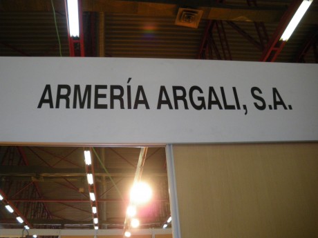 La verdad es que yo no se si podre ir aunque haria todo lo posible, pero podriamos organizar una kedada 142