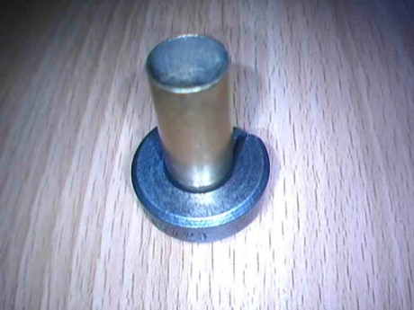 Una pregunta al foro.

¿Que shell holder usaremos para las vainas del 9 largo.?

¿cual es el mejor DIE? 10