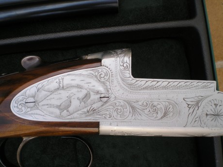 Hola, vendo por 750 eur. o cambio por repetidora benelli o beretta con polichokes en calibre 20 esta escopeta.
 12